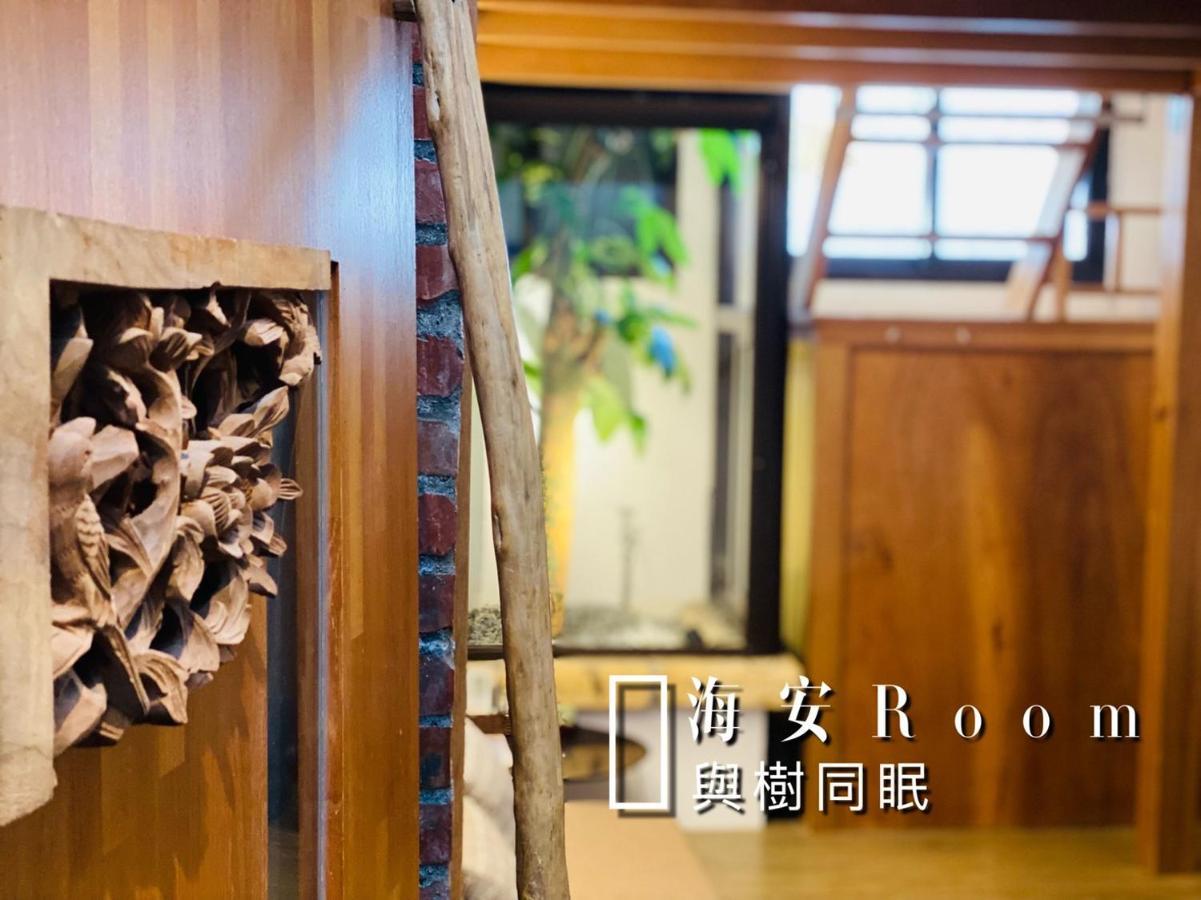 捉鳳凰 台南百年老宅包棟導覽民宿系列catchphoenix Centennial Guesthouse Exterior photo