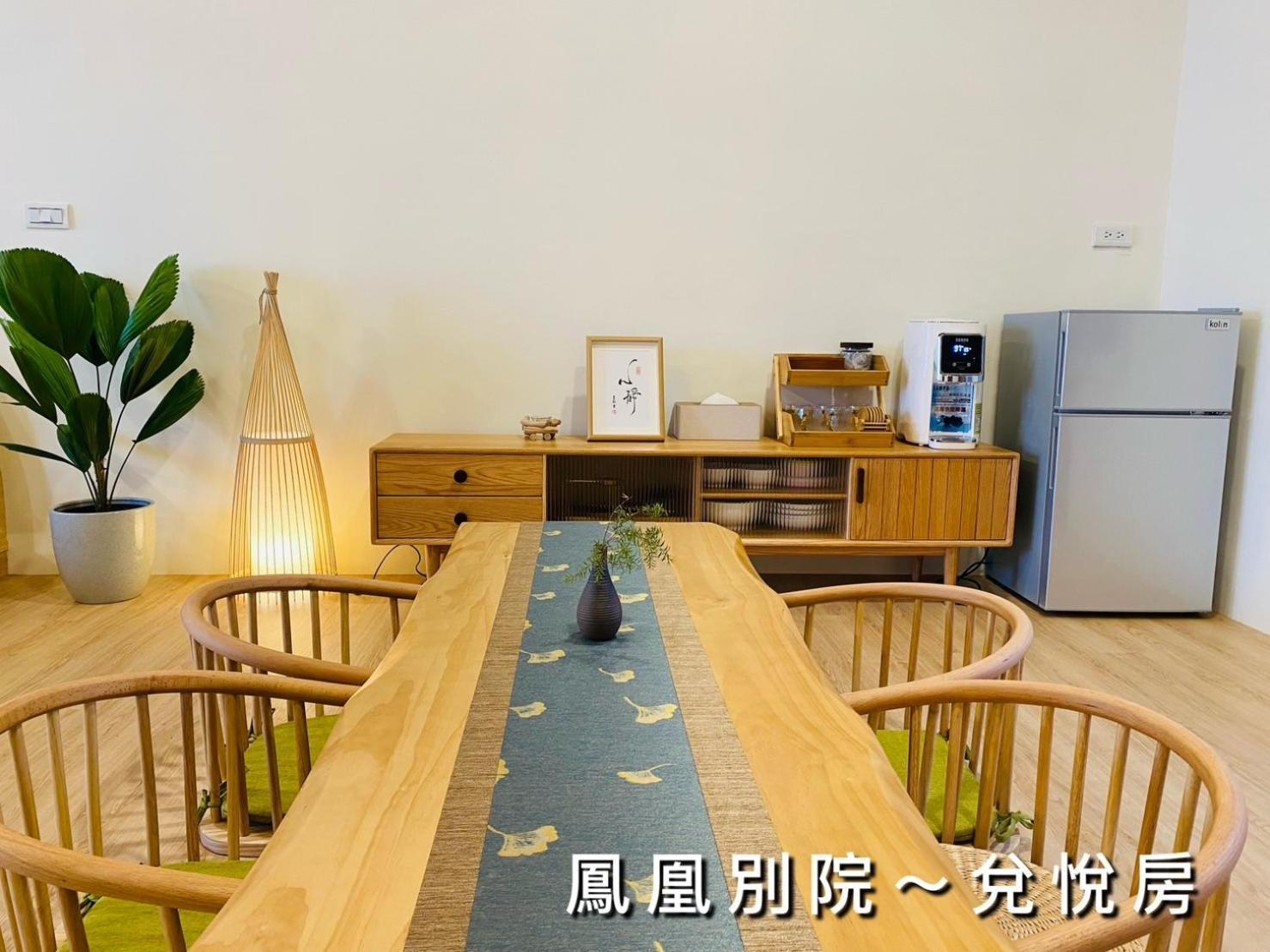 捉鳳凰 台南百年老宅包棟導覽民宿系列catchphoenix Centennial Guesthouse Exterior photo